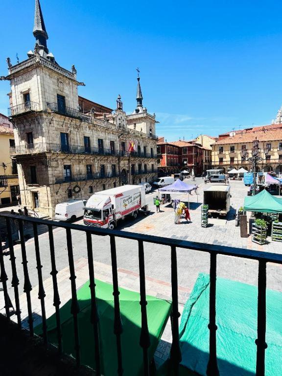 Arquitecto De La Vida- Plaza Mayor León Exteriör bild
