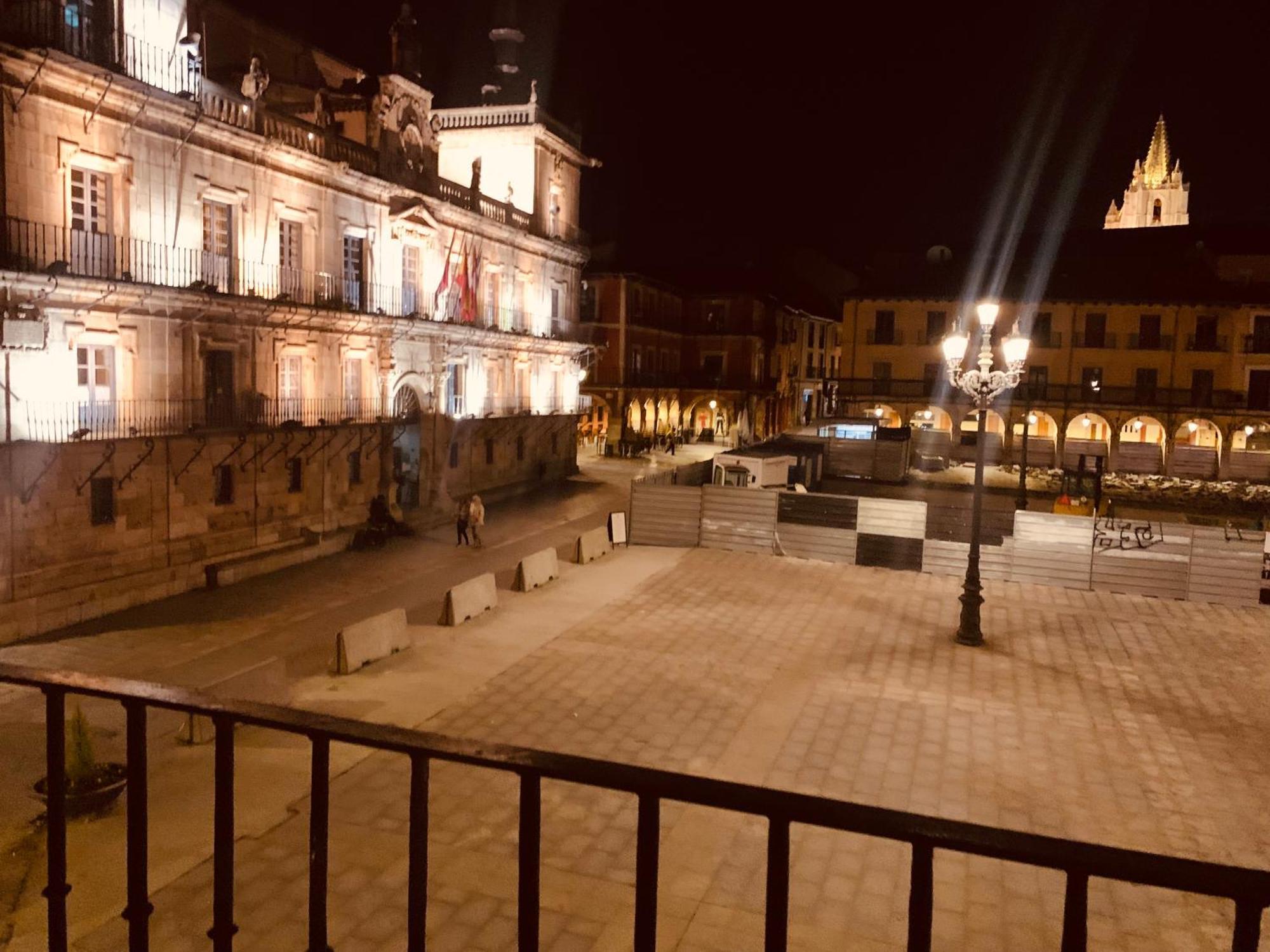Arquitecto De La Vida- Plaza Mayor León Exteriör bild